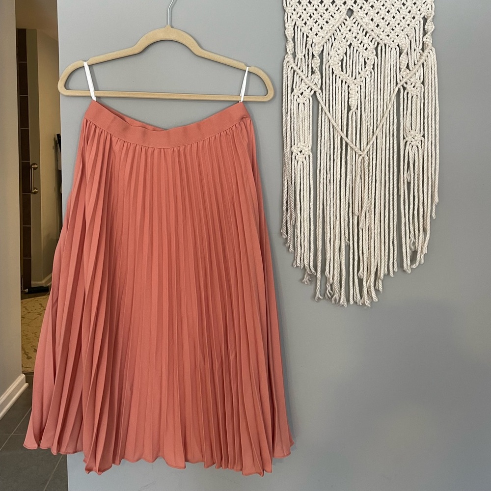 Coral skirt